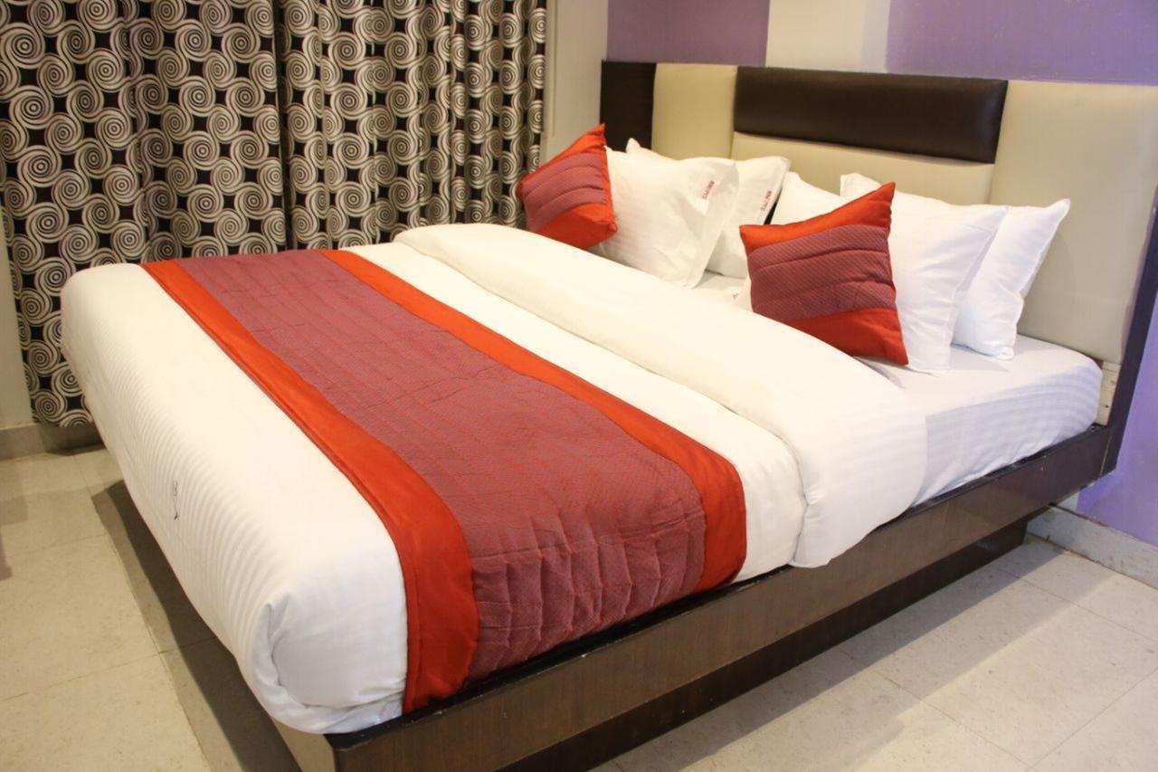 Hotel Snow White Inn New Delhi Exterior photo